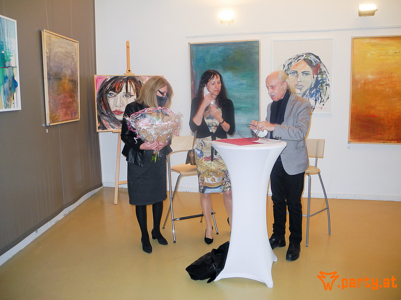 Party At Photos Er Ffnung Der Ausstellung Frauen Bilder Isolde